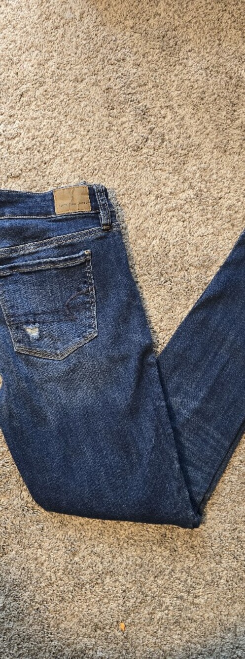 American Eagle Outfitters Women’s Skinny Dark Blue Denim Jeans